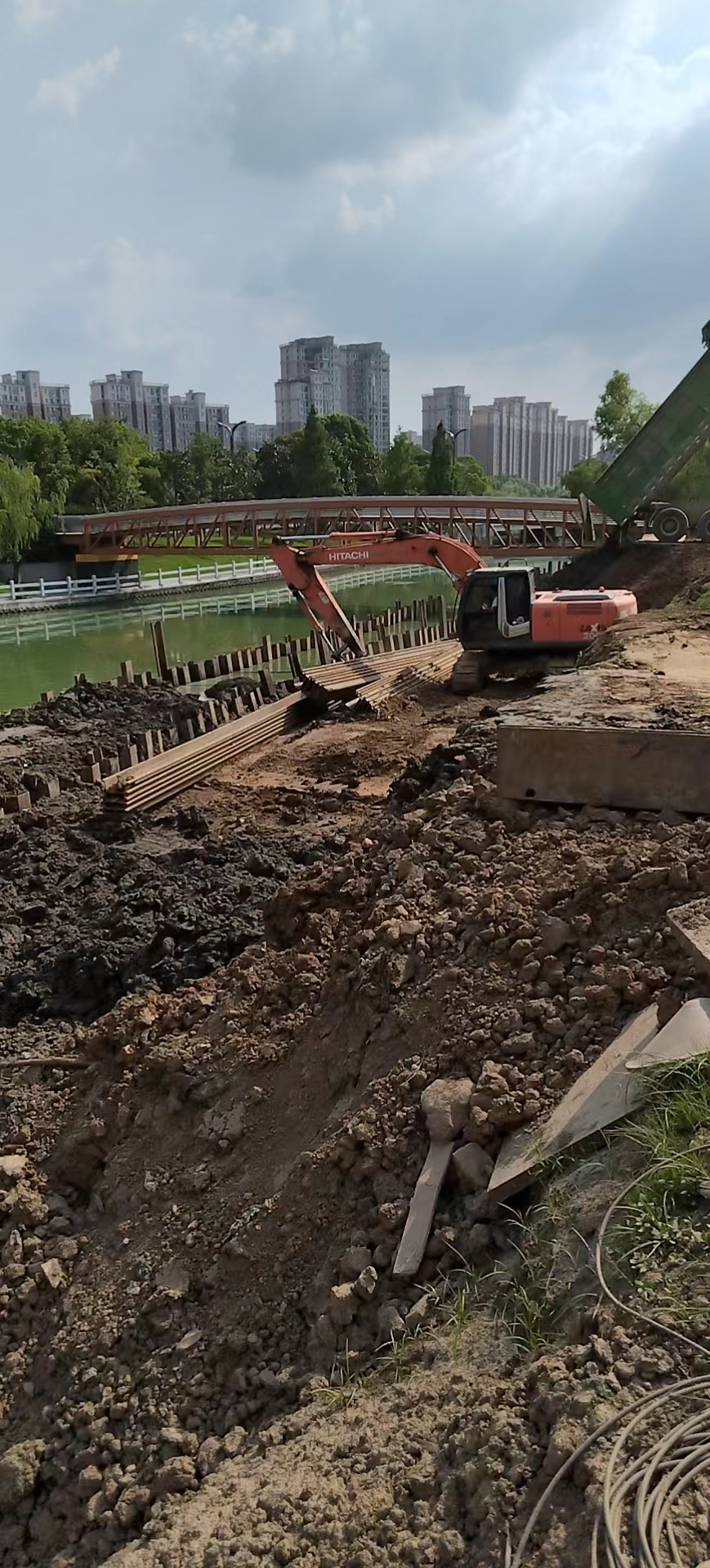 沿山河城區(qū)薄落段綜合整治工程-體育公園段應急防汛工程